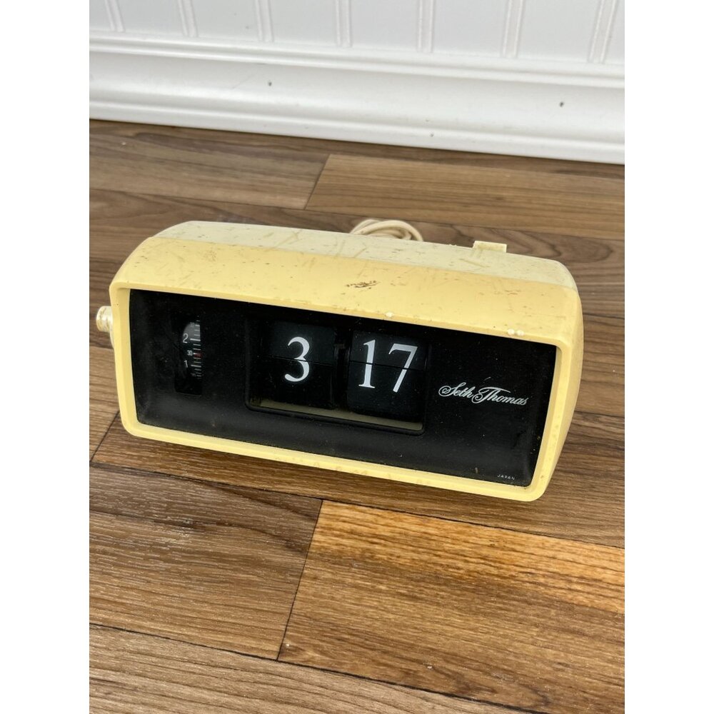 Vintage Seth Thomas Speed Read Lite Flip Alarm Clock 813 Model 0813 White Works! - Picture 7 of 10